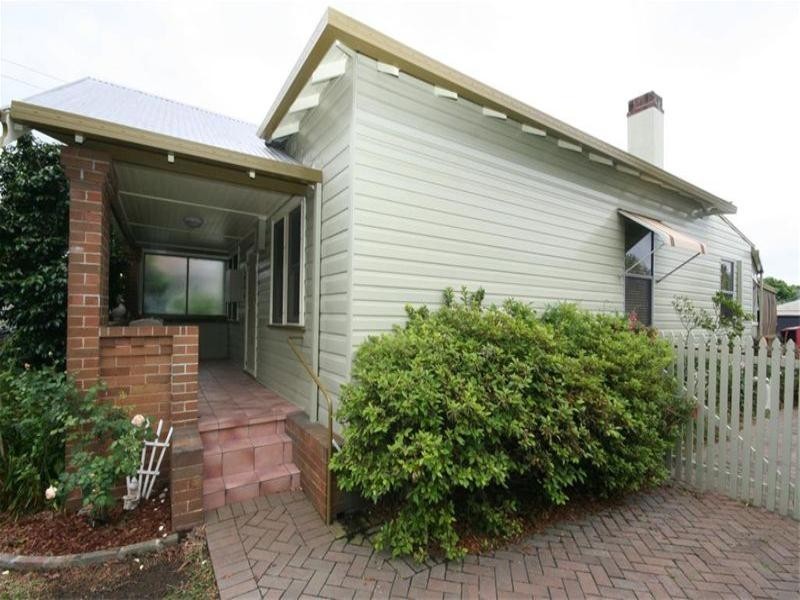 14 Fourth Street, Adamstown NSW 2289