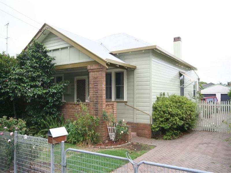 14 Fourth Street, Adamstown NSW 2289