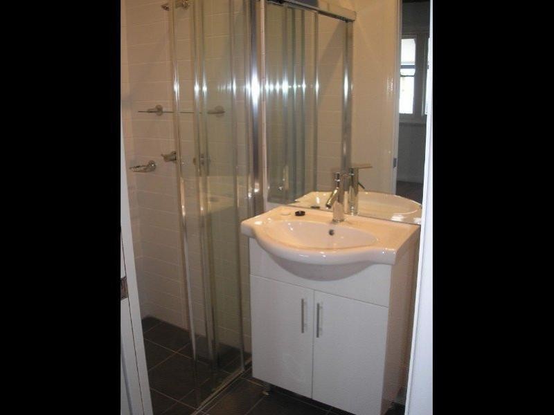 4 Gulliver Street, Hamilton NSW 2303