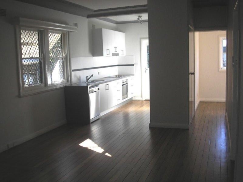 4 Gulliver Street, Hamilton NSW 2303