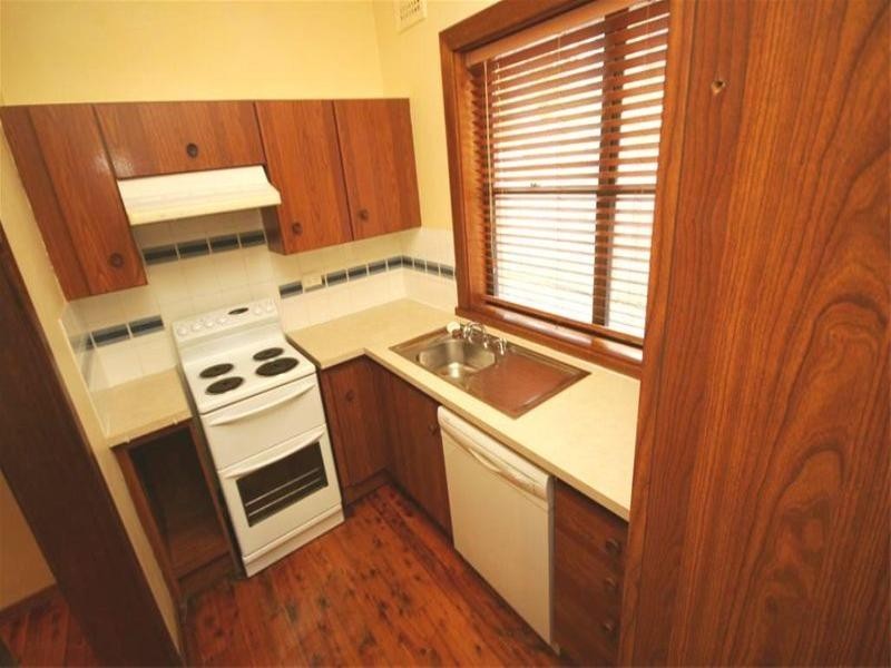 1 Cecil Avenue, Waratah NSW 2298