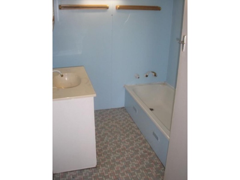 6 Sixth Street, Cardiff NSW 2285