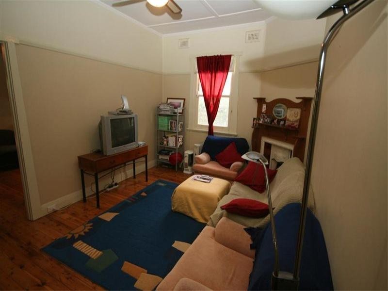 20 Swan Street, Cooks Hill NSW 2300