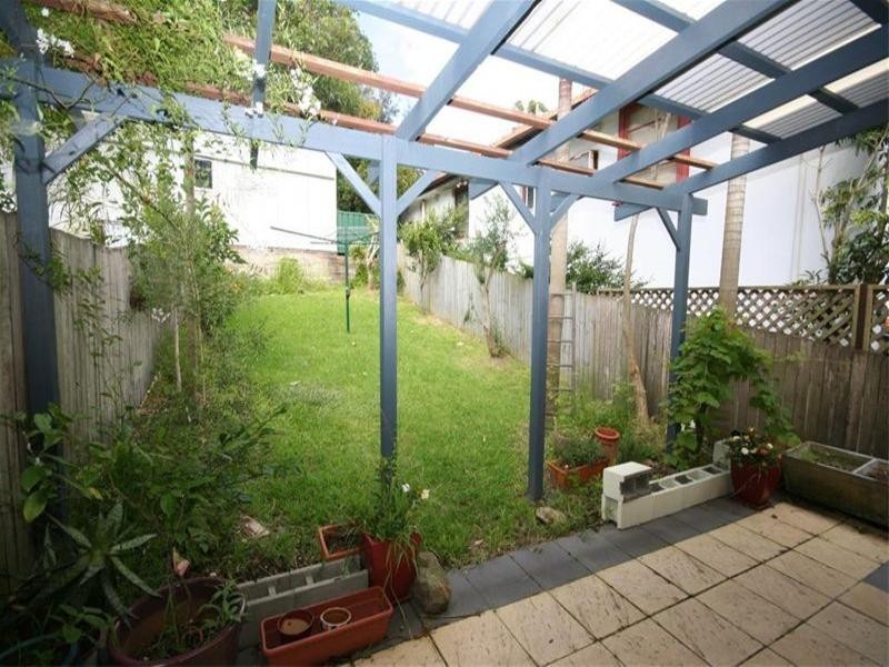 20 Swan Street, Cooks Hill NSW 2300