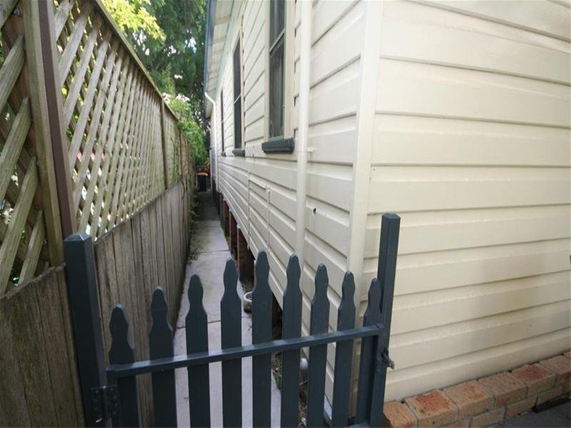 20 Swan Street, Cooks Hill NSW 2300