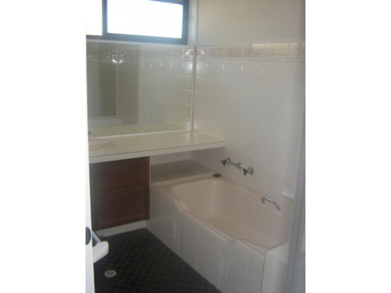 688a Pacific Highway, Belmont NSW 2280
