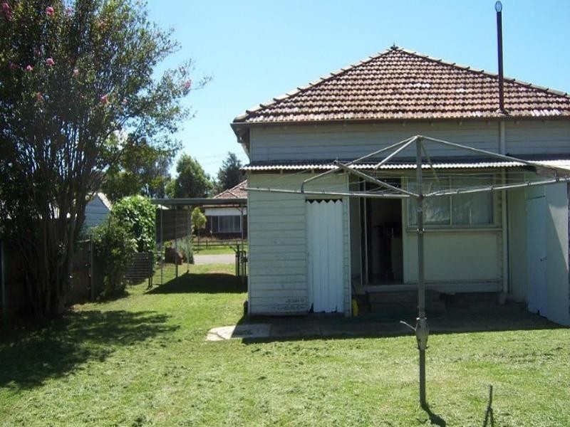 5 Dorothy Street, Hamilton NSW 2303
