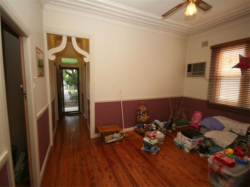 7 Berkeley Street, Mayfield NSW 2304