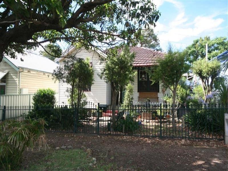 7 Berkeley Street, Mayfield NSW 2304