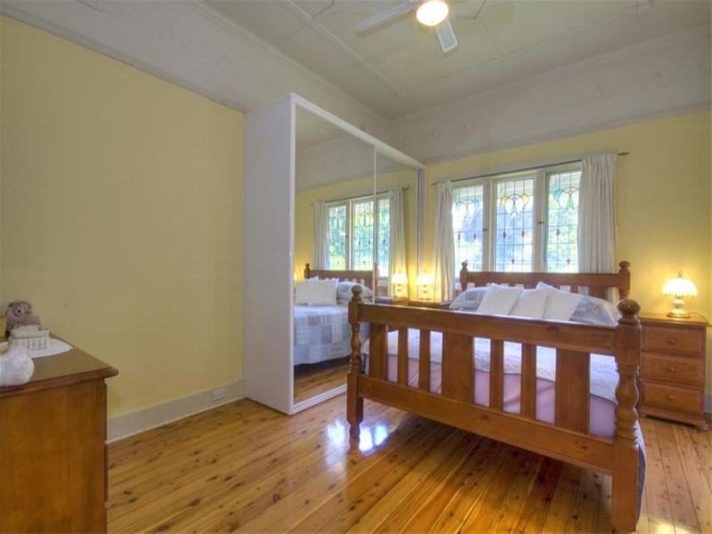 27 Warrah Street, Hamilton East NSW 2303