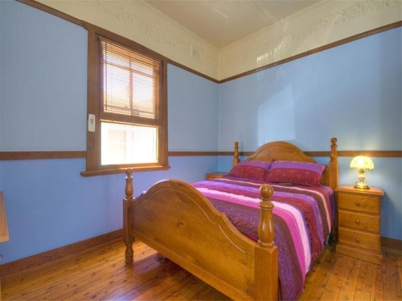 27 Warrah Street, Hamilton East NSW 2303