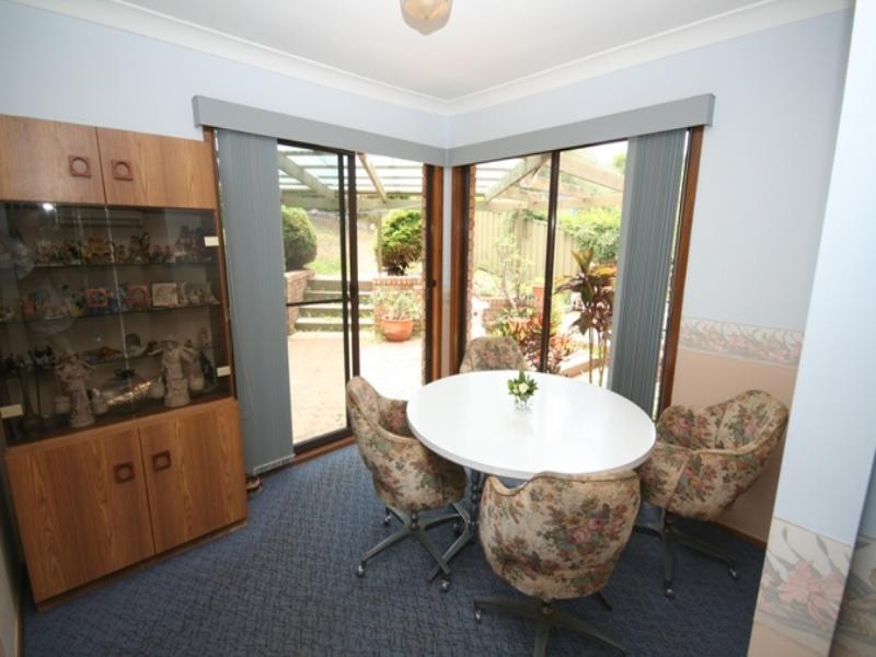 14 Woodside Drive, Eleebana NSW 2282