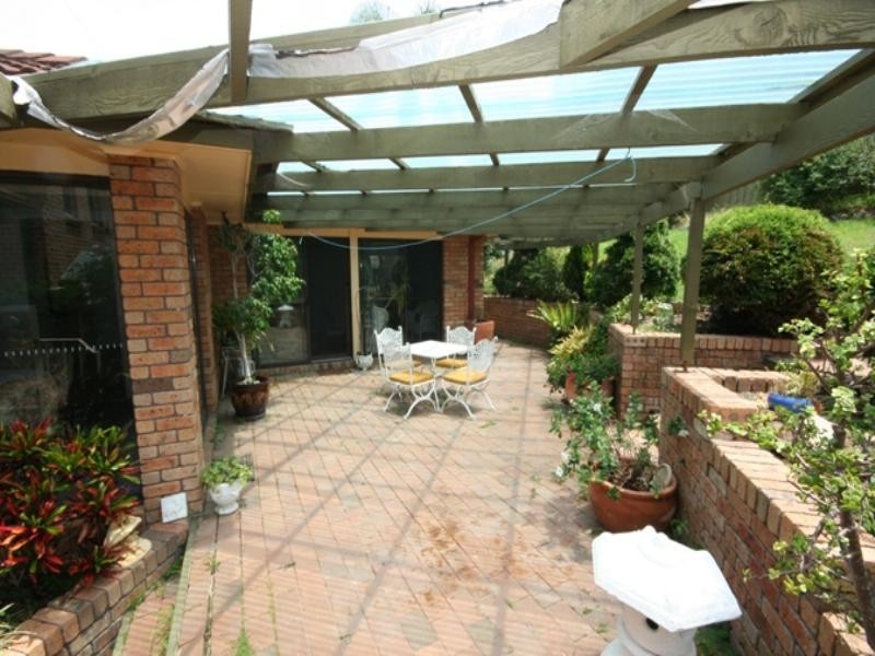 14 Woodside Drive, Eleebana NSW 2282