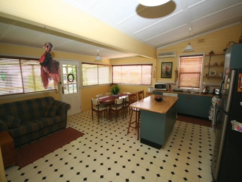 14 Fourth Street, Adamstown NSW 2289