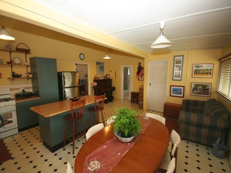 14 Fourth Street, Adamstown NSW 2289