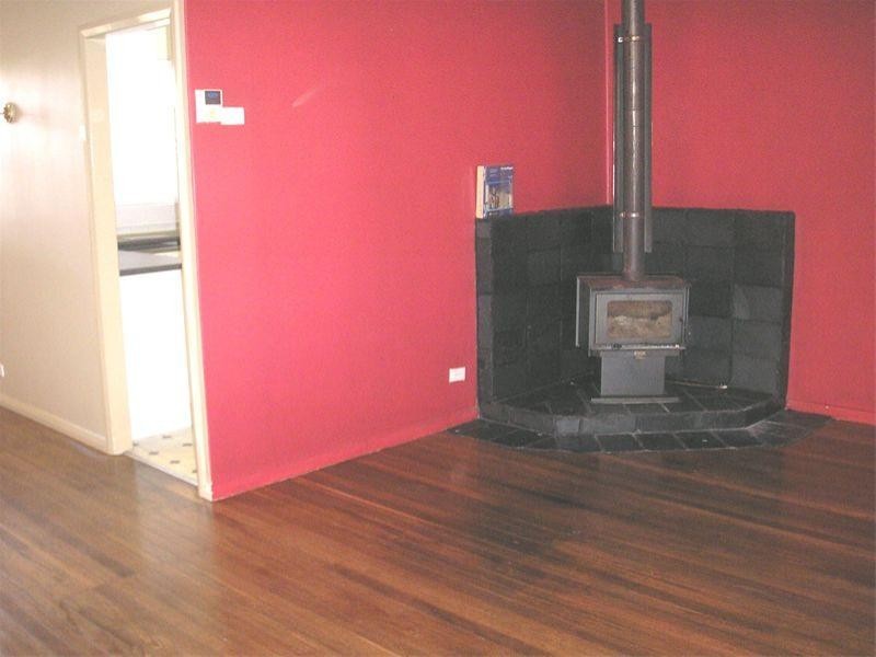 27 Reservoir Road, Glendale NSW 2285