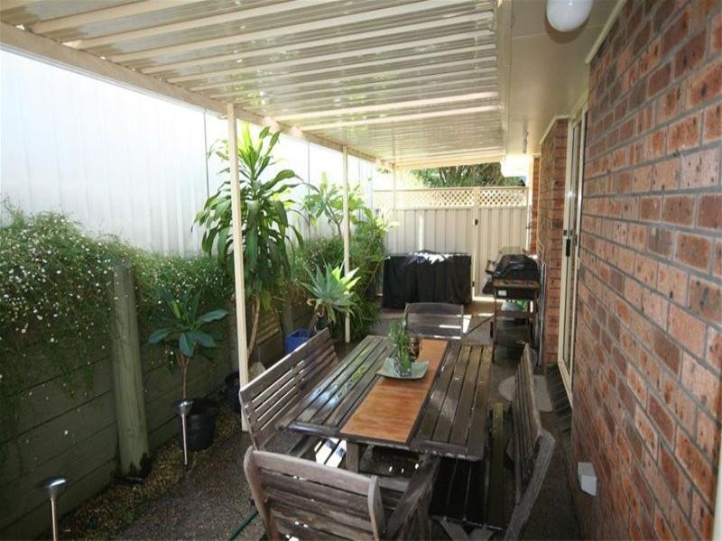 2/7 Deal Street, Mount Hutton NSW 2290