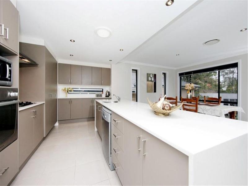 4 Gum Tree Lane, New Lambton Heights NSW 2305