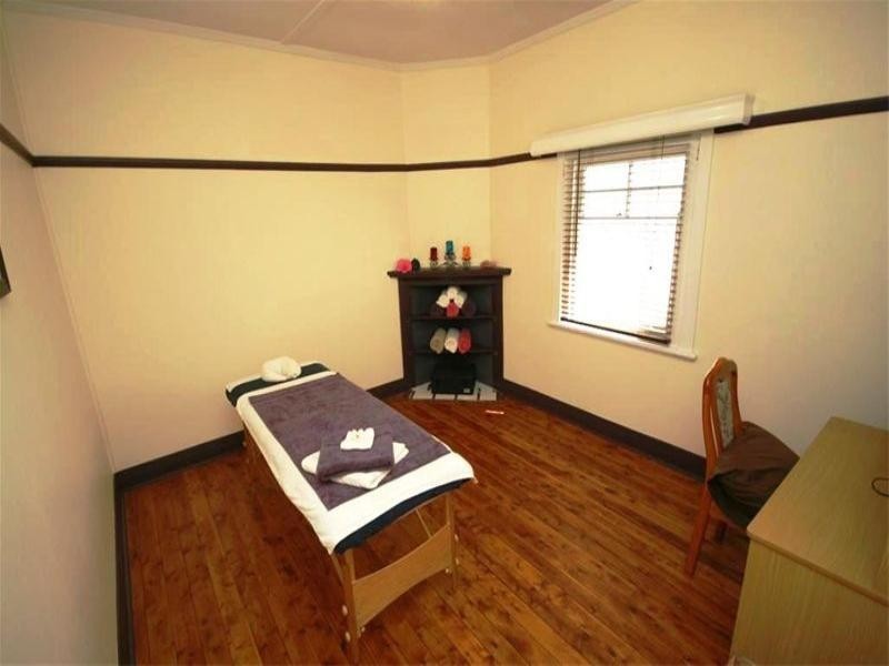 16 Clara Street, Mayfield East NSW 2304