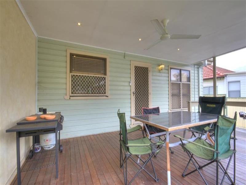 412 Glebe Road, Merewether NSW 2291