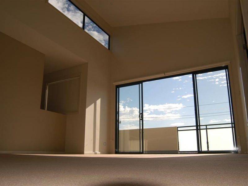 8/41 Charles Street, Warners Bay NSW 2282