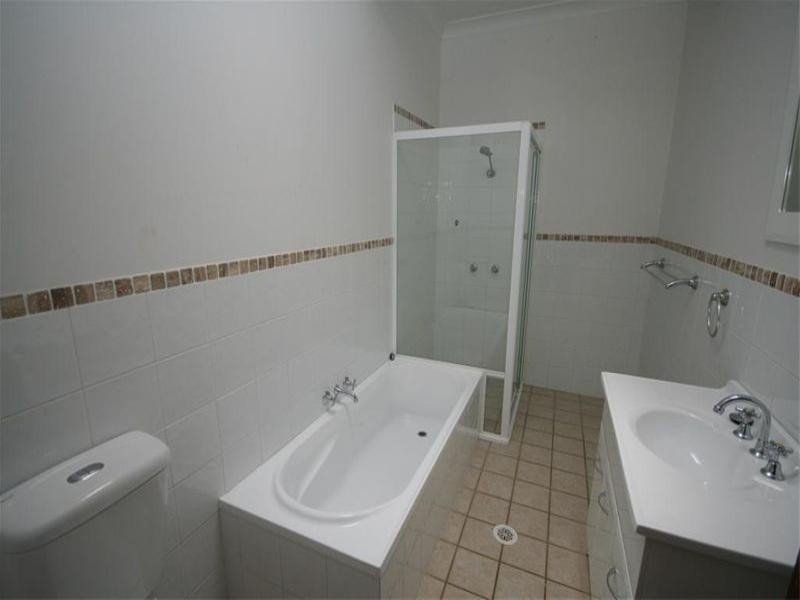 9 Station Street, Waratah NSW 2298