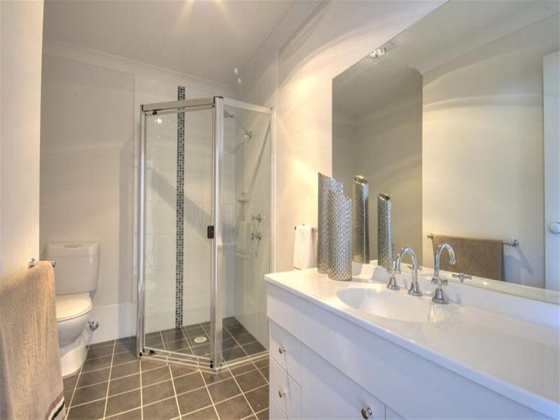 1-8/2A Henry Street, Tighes Hill NSW 2297