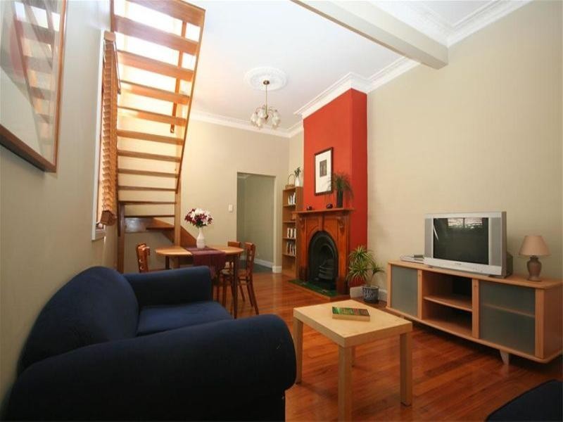 4 Cleary Street, Hamilton NSW 2303