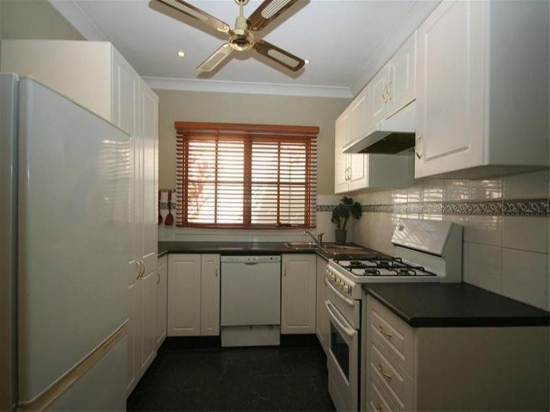 4 Cleary Street, Hamilton NSW 2303