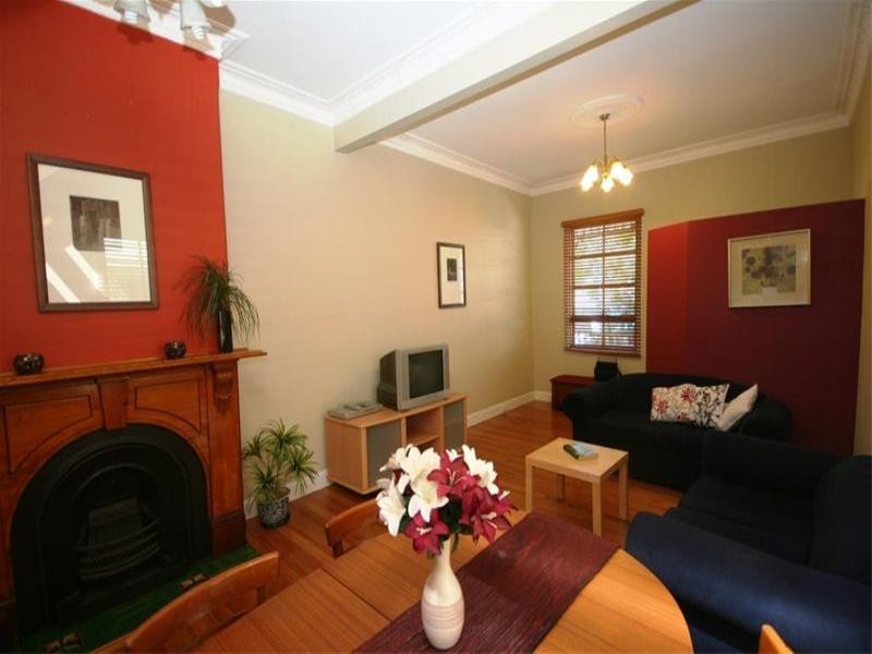 4 Cleary Street, Hamilton NSW 2303