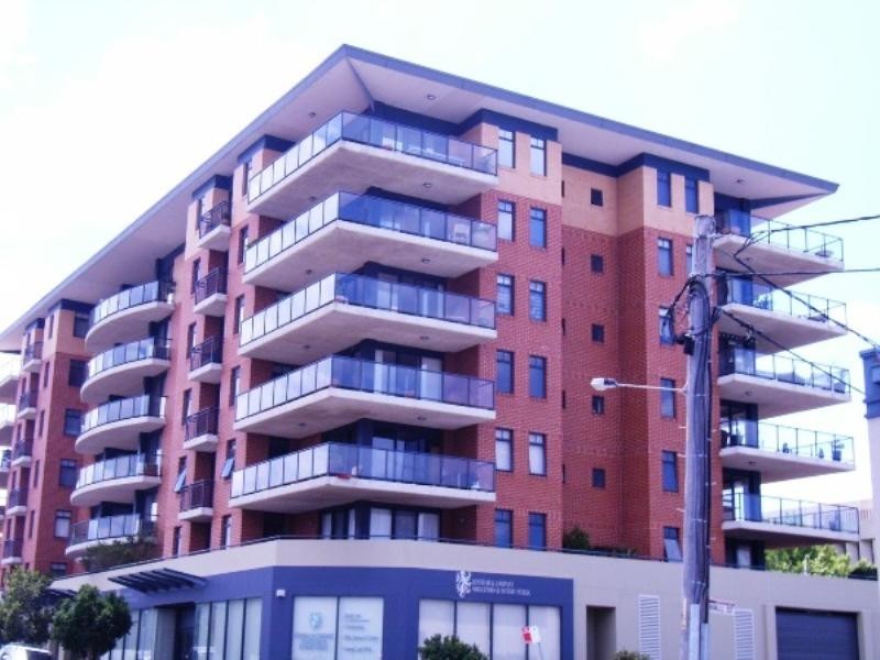 202/4 Ravenshaw Street, Newcastle NSW 2300