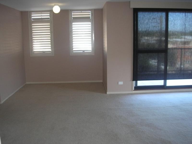 202/4 Ravenshaw Street, Newcastle NSW 2300