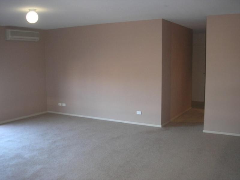 202/4 Ravenshaw Street, Newcastle NSW 2300
