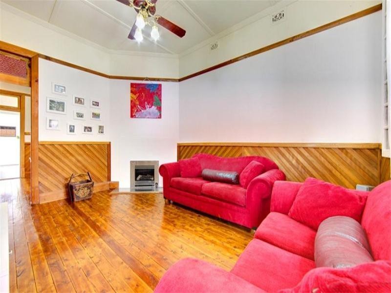 24 Cross Street, Mayfield NSW 2304