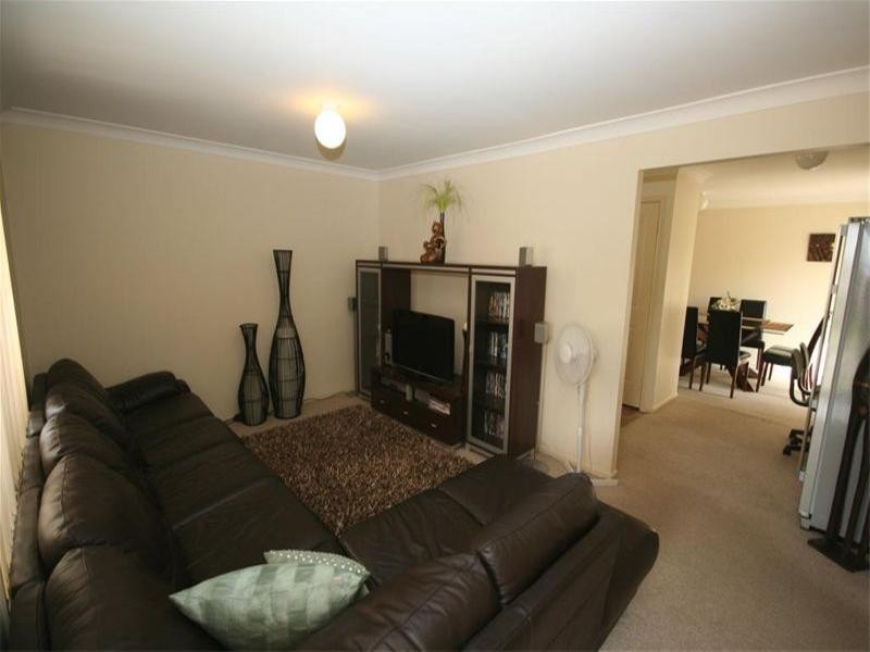 12 Brumby Crescent, Maryland NSW 2287