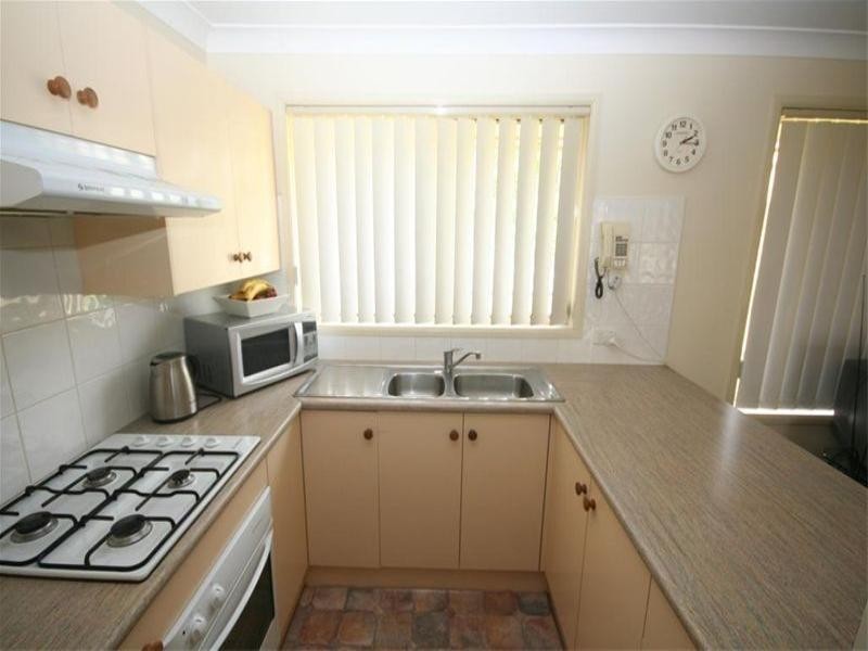 12 Brumby Crescent, Maryland NSW 2287