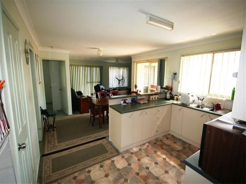 14 Brumby Crescent, Maryland NSW 2287