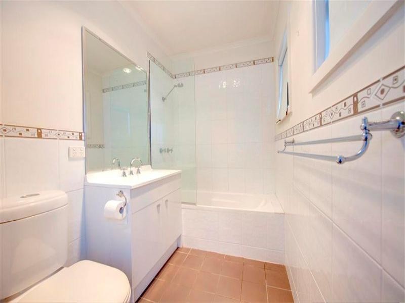 2/124 – 126 Tyrrell Street, The Hill NSW 2300