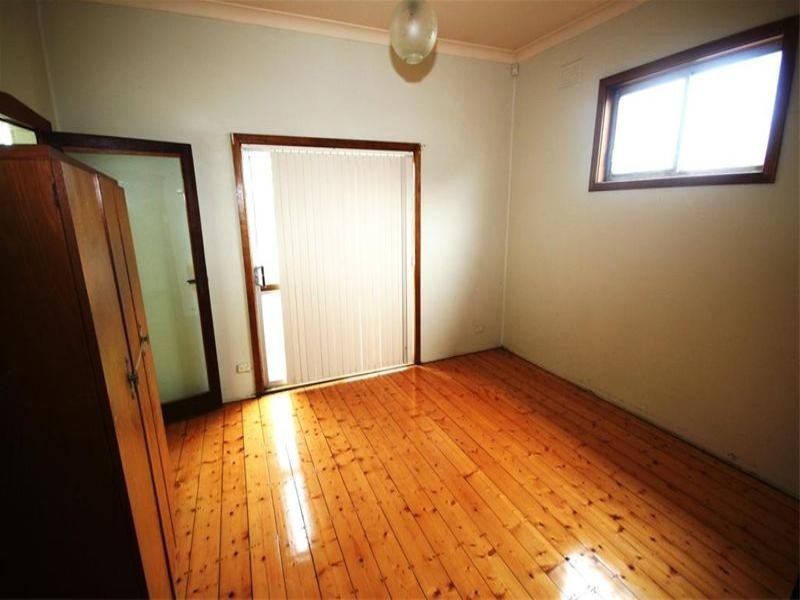 30 Pembroke Street, Stockton NSW 2295