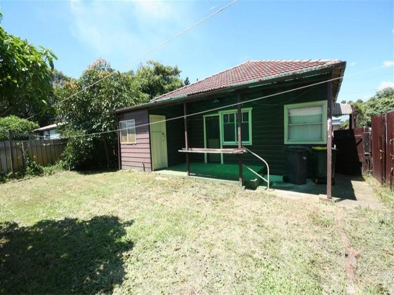 30 Pembroke Street, Stockton NSW 2295