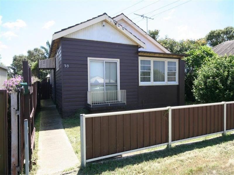 30 Pembroke Street, Stockton NSW 2295