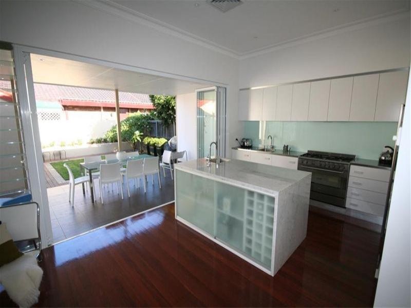 37 National Park Street, Hamilton South NSW 2303