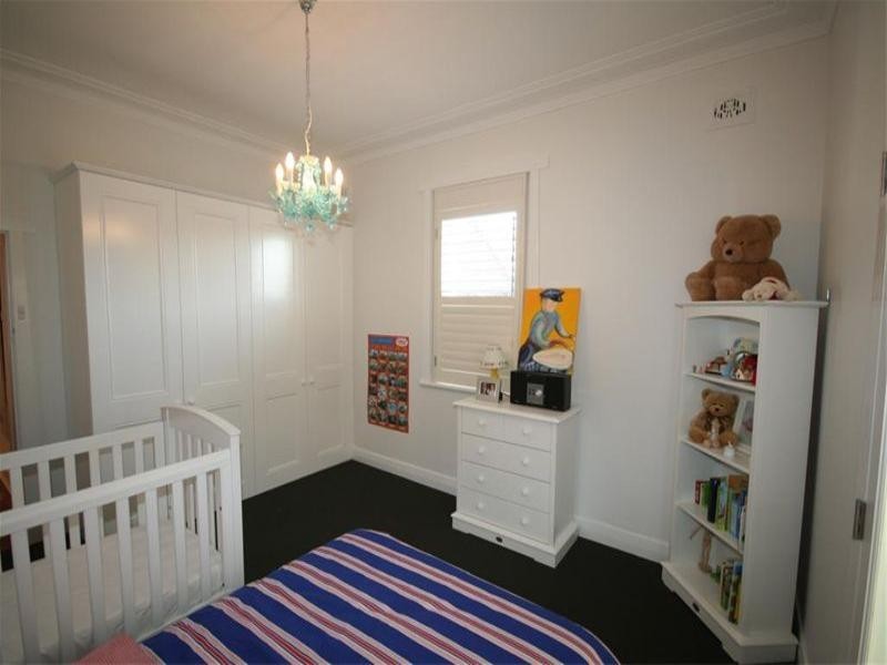 37 National Park Street, Hamilton South NSW 2303