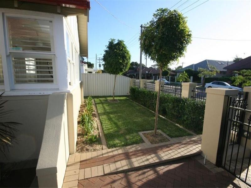 37 National Park Street, Hamilton South NSW 2303