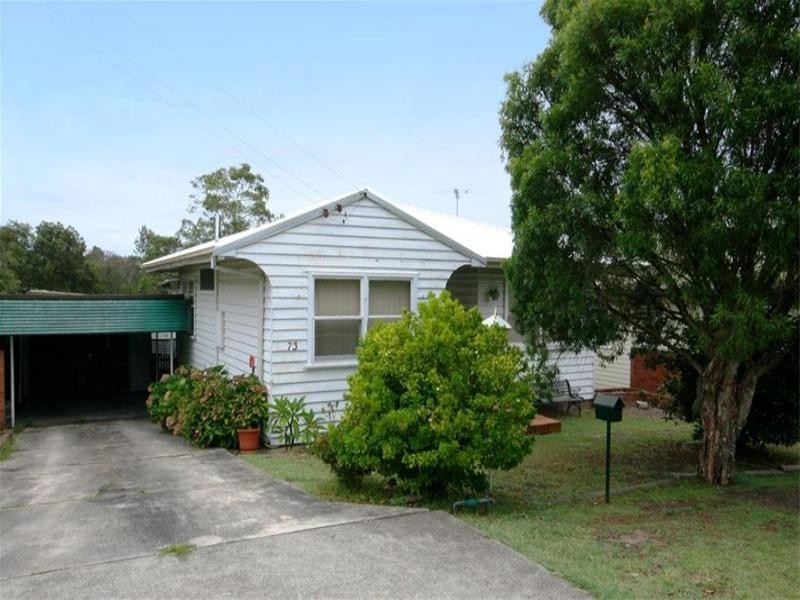 73 Jonathan Street, Eleebana NSW 2282