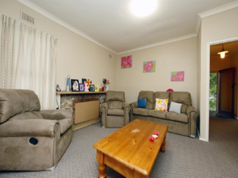 73 Jonathan Street, Eleebana NSW 2282