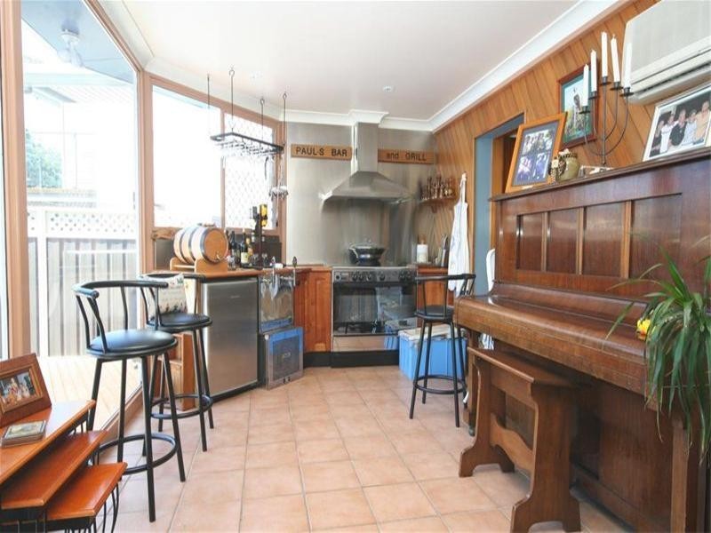 9 Keira Close, Valentine NSW 2280