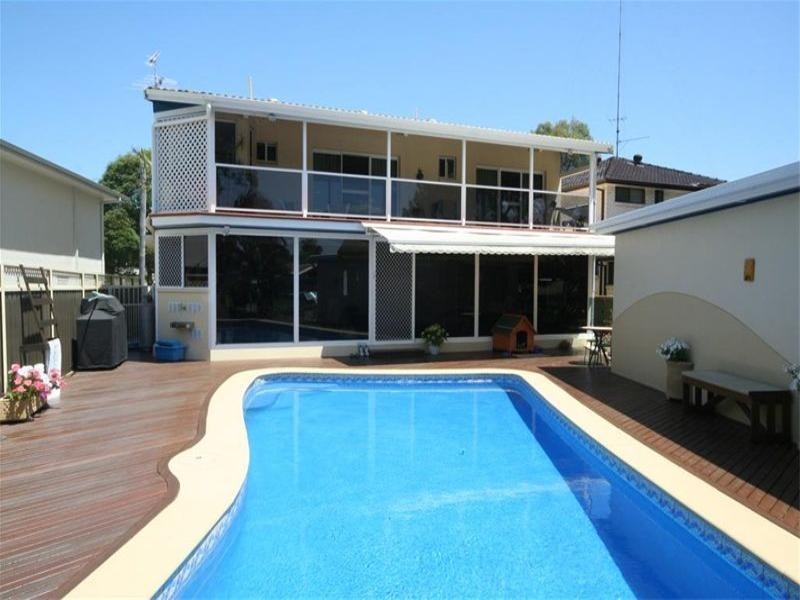 9 Keira Close, Valentine NSW 2280