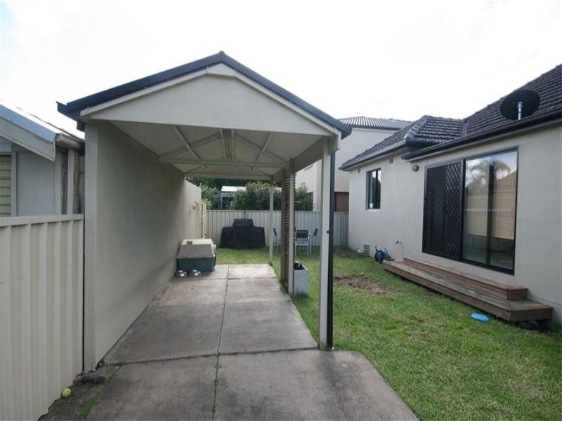 5 Koree Road, Broadmeadow NSW 2292