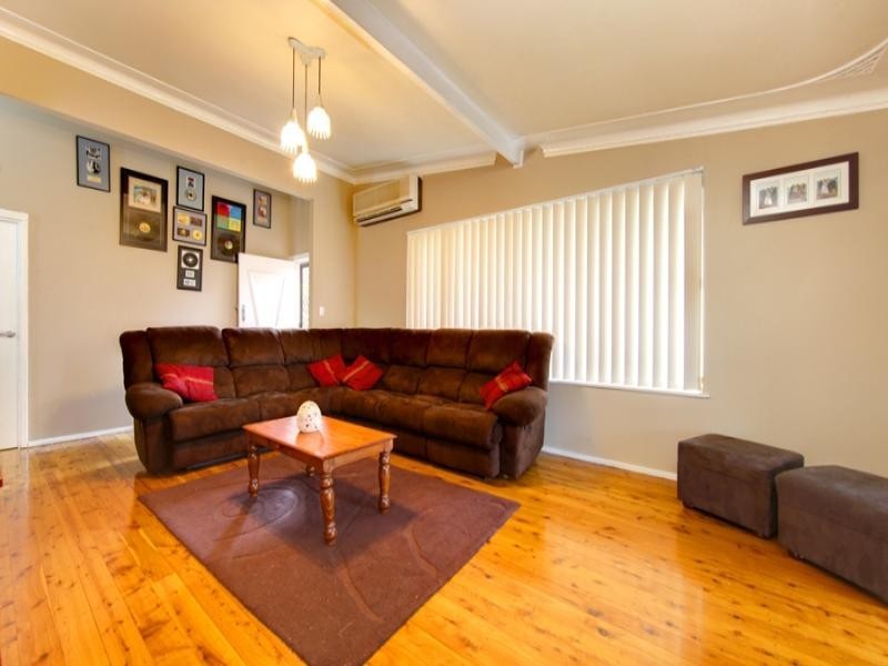 6 St Clair Place, Cardiff Heights NSW 2285